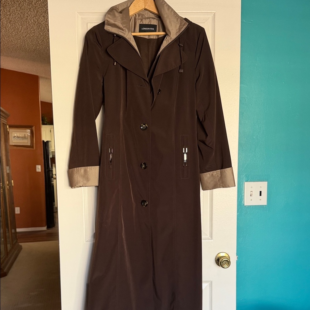 London Fog Brown Trench Coat with Contrast Beige Trim